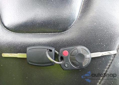 2016 Ford Focus Se z USA, uszkodzony, nr VIN 1FADP3F24GL320976